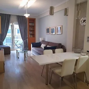 https://apt-luxury-philoxenia.hotelschalkidiki.net